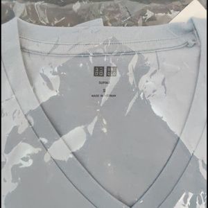 NWT Blue Uniqlo shirt